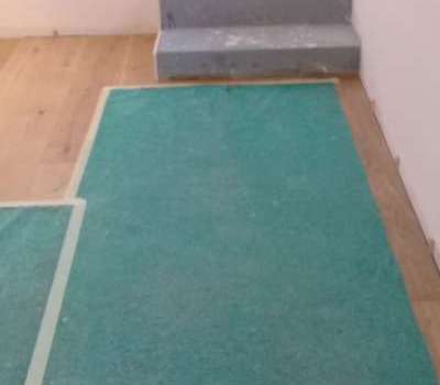 Fine posa e protezione del pavimento per entrata mobilio